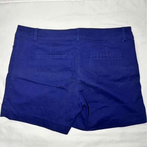 The Limited Short Blue Size 14 - Picture 10 of 10